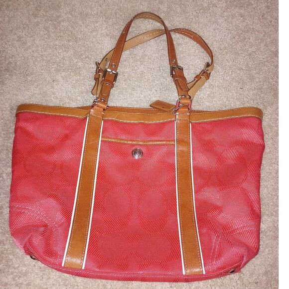 Coach Pocketbook Shoulder Retired Red/Tan Signature Tote Bag - Picture 1 of 5